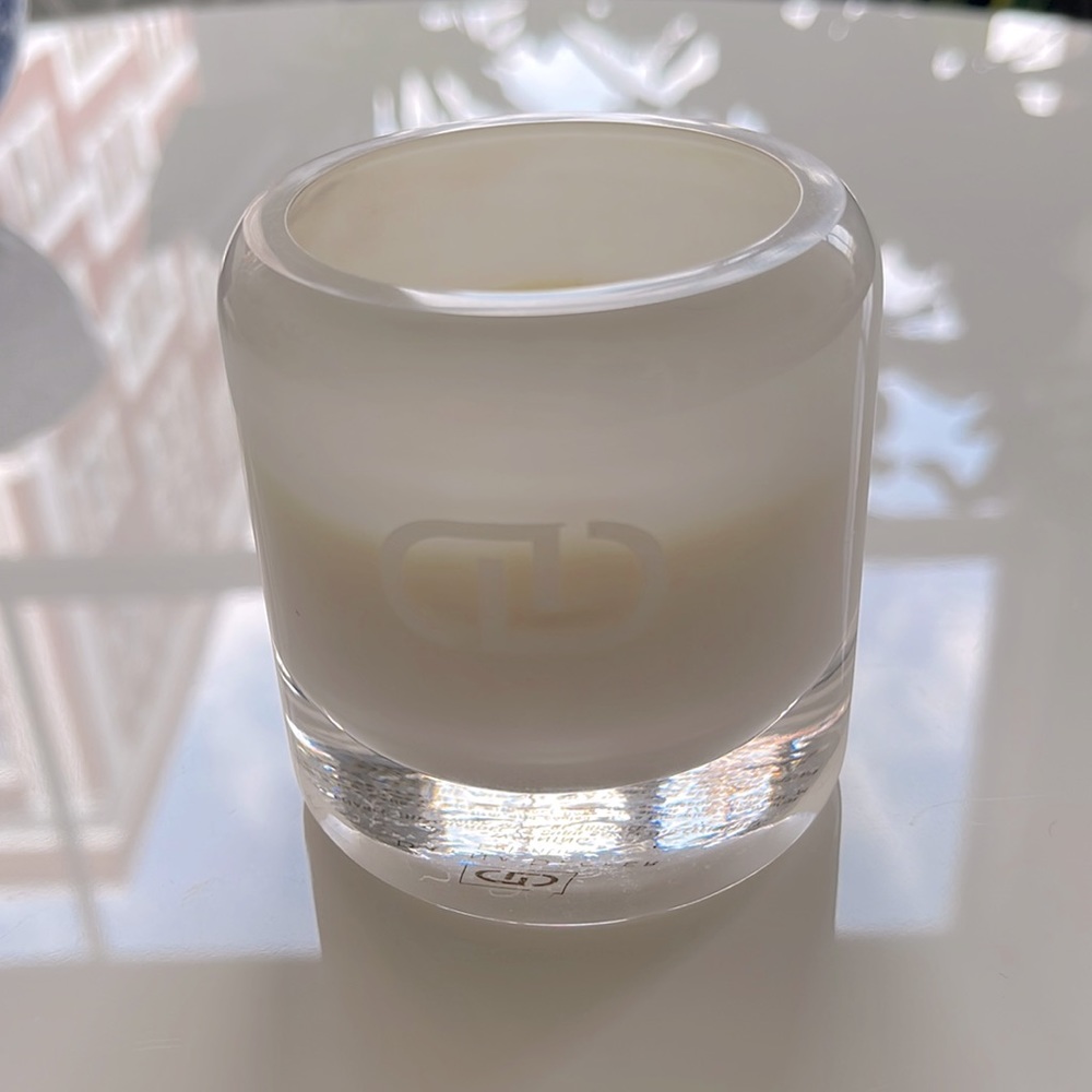 DAYNA DECKER Eglantine Modern White Candle